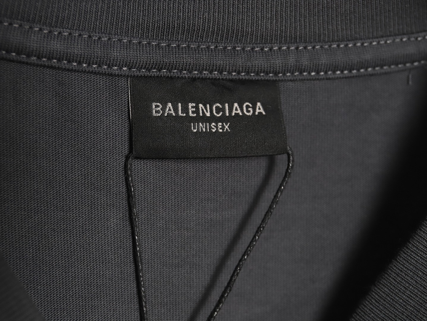 Ba*len*cia*ga 24fw long-sleeved t-shirt