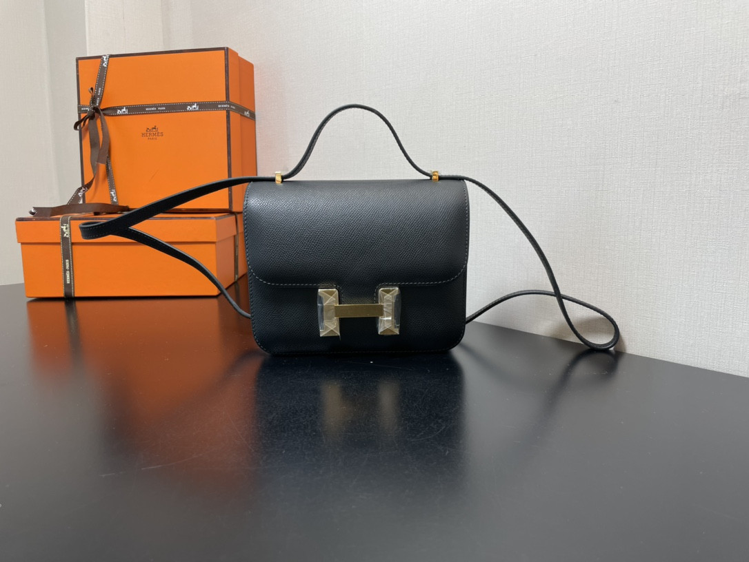H**mes constance 19 epsom gold hardware 7.25"  x 6.25"  x 2.25"