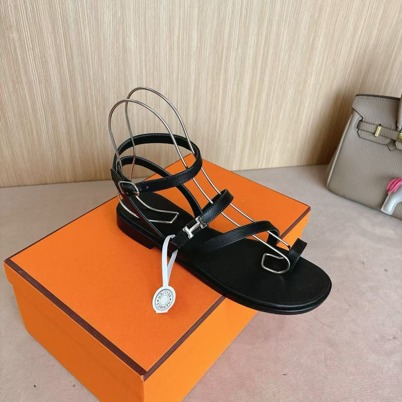 ua H**mes harmonie sandal