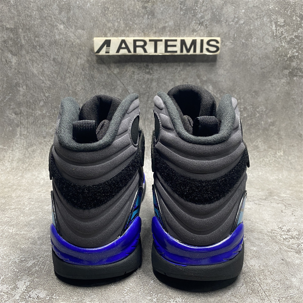 AIR JORDAN 8 RETRO 