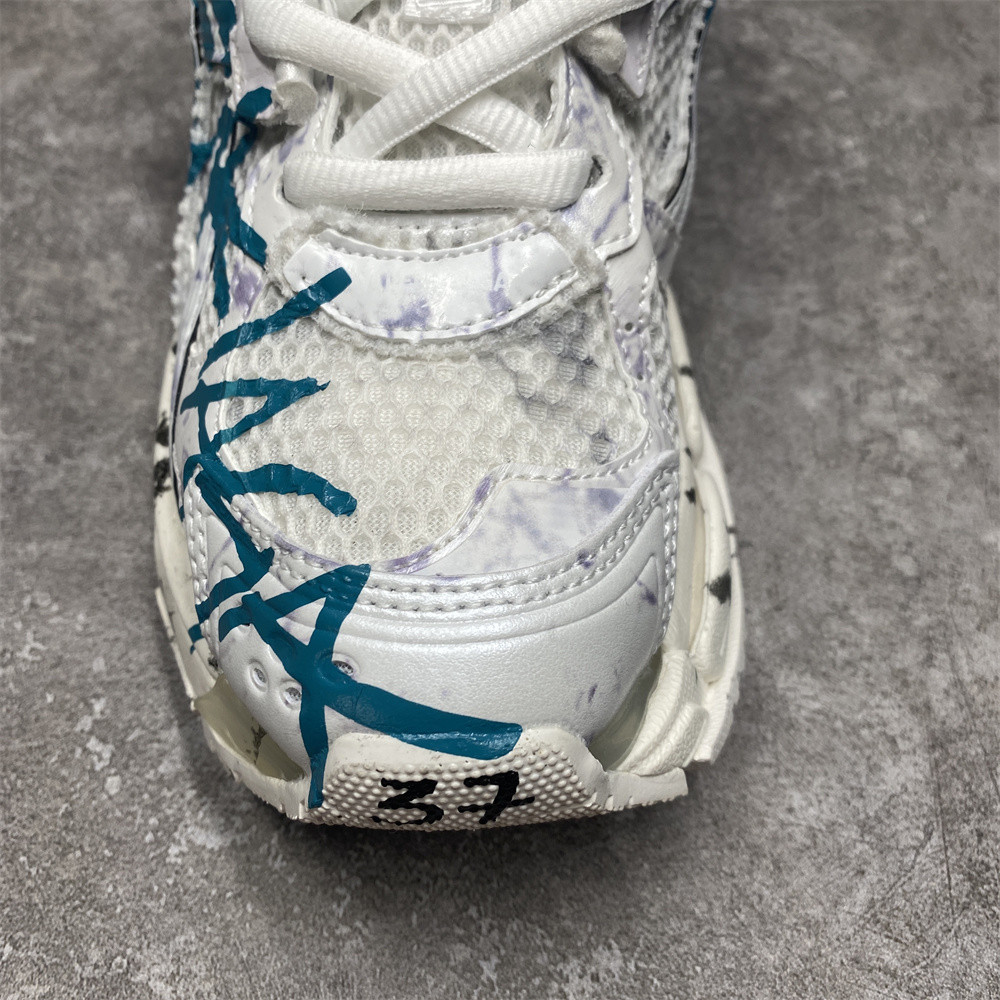 ua runner Gr*ffiti white blue runner Gr*ffiti white blue