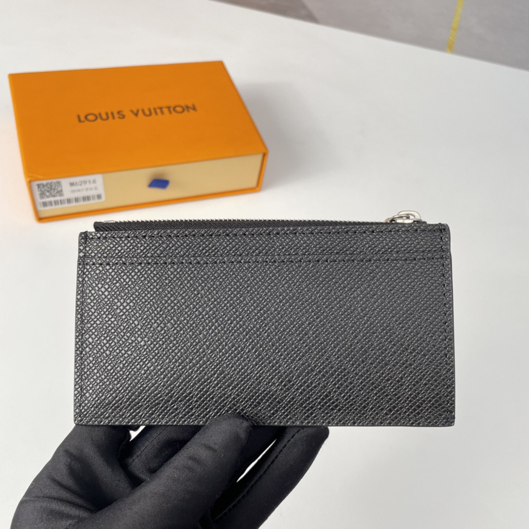 LV CARD HOLDER M62914