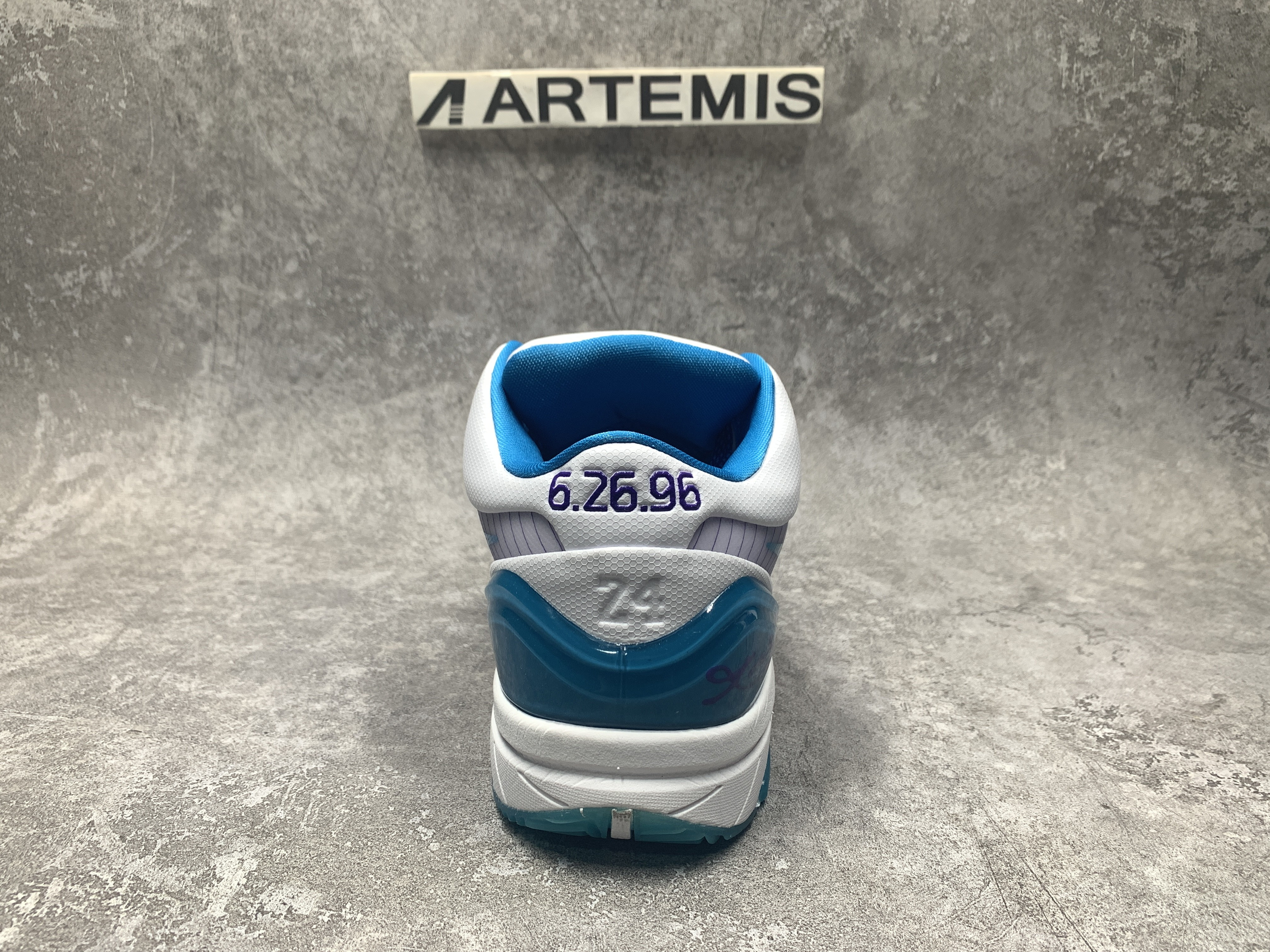 Nike Kobe 4 Protro Draft Day Hornets
