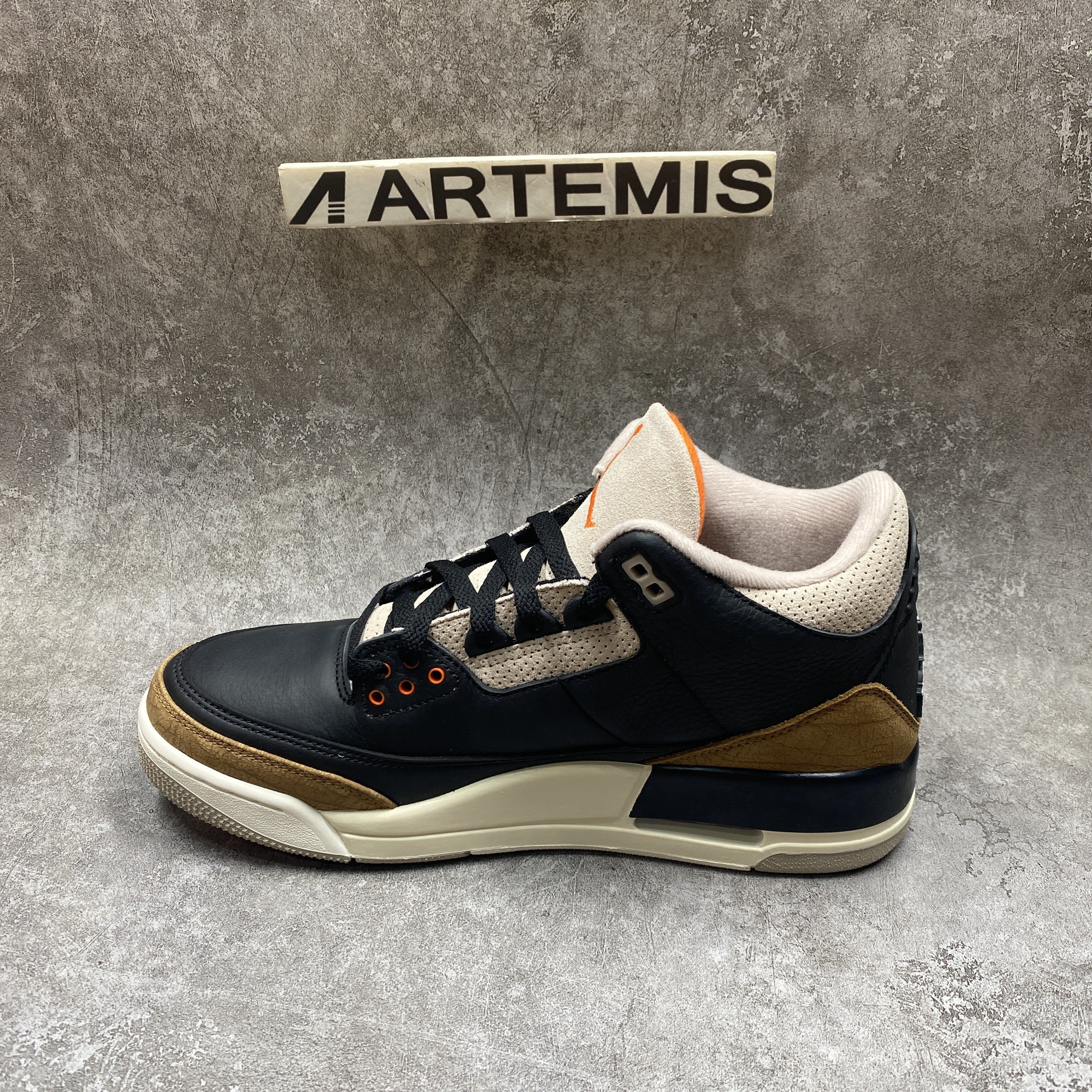 Air Jordan 3 Desert Elephant