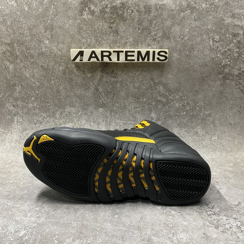 Air Jordan 12 Retro Black Taxi