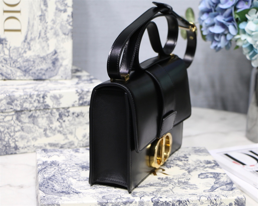 D*or 30 montaigne chain bag shiny black