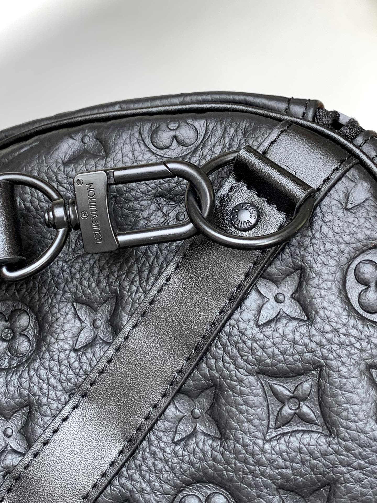 l0*is V*t0n keepall bandoulière 50 m59025