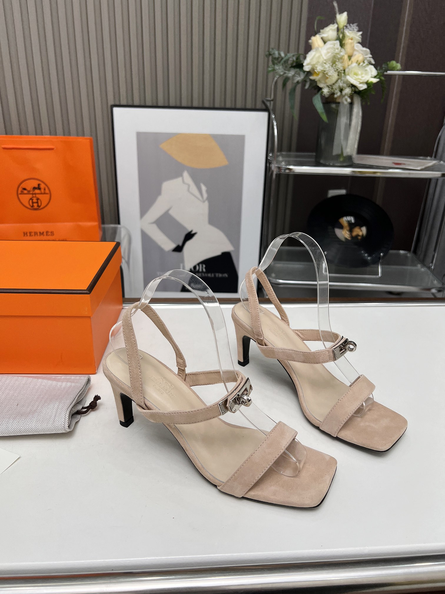 ua H**mes glamour 95 sandal