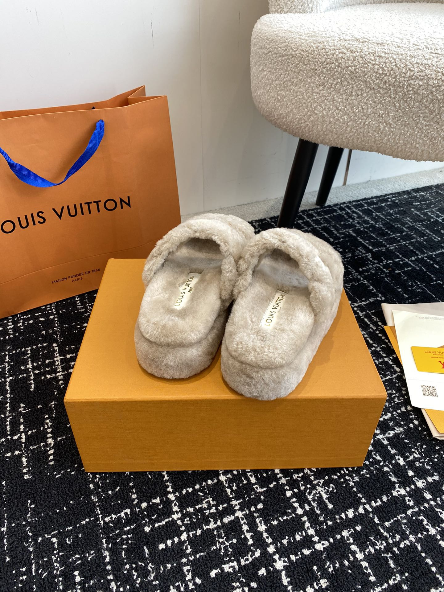 UA LV Sunset Platform Comfort Mule