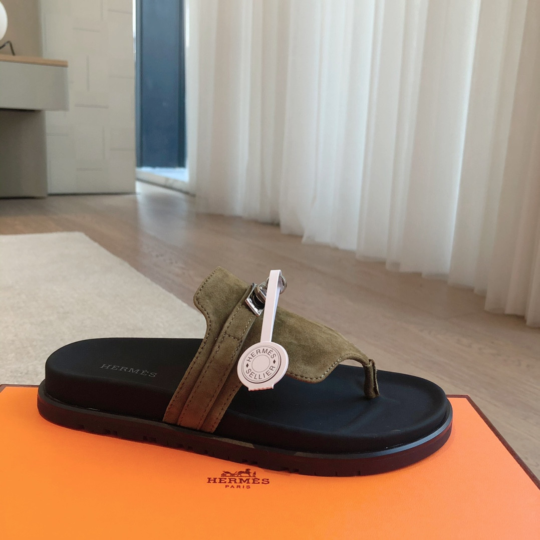 ua H**mes empire sandal