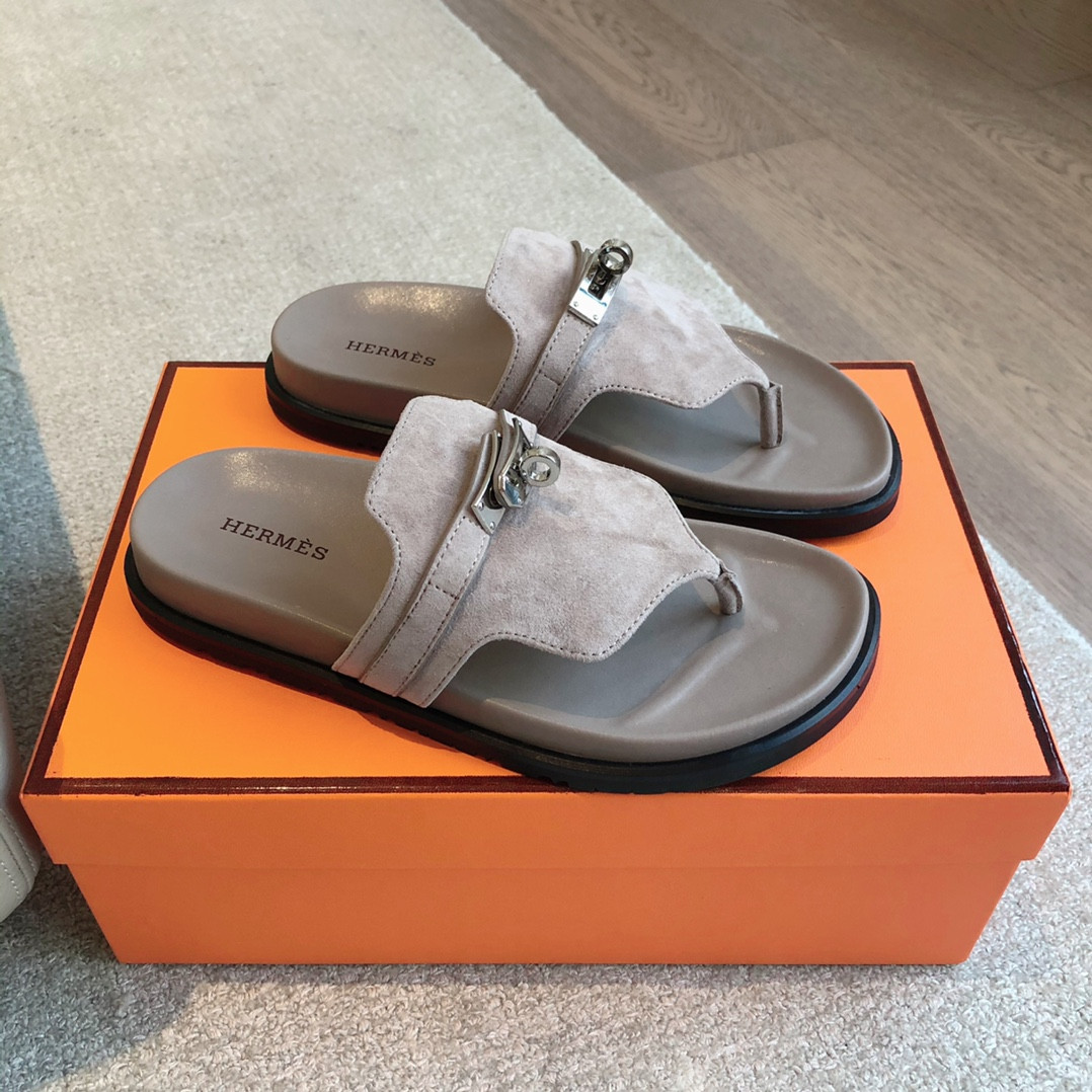 ua H**mes empire sandal