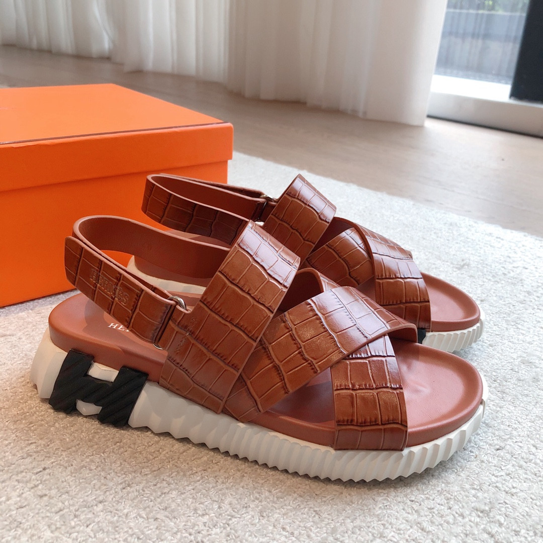 ua H**mes electric sandal