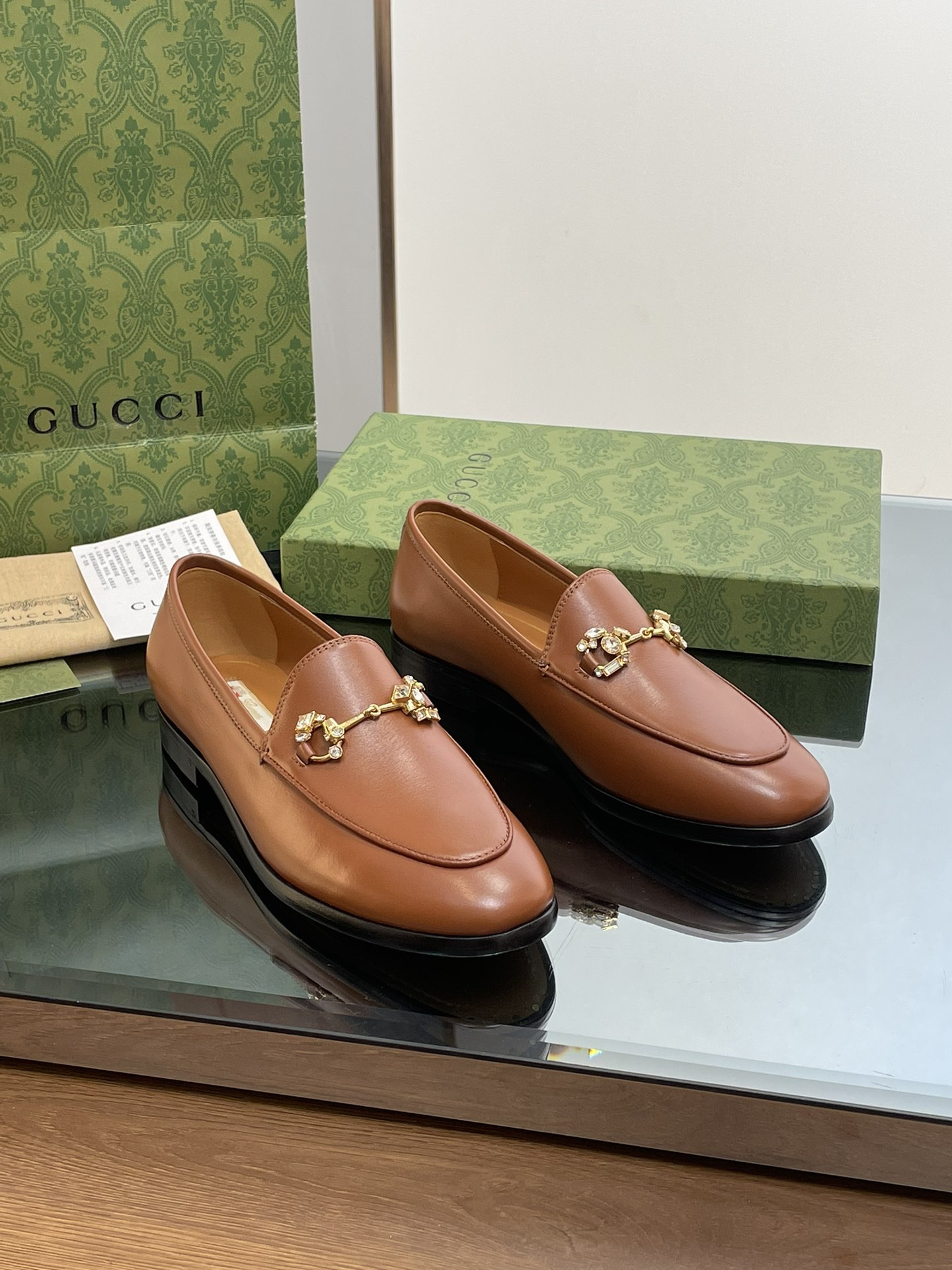 ua G*u*i horsebit loafer