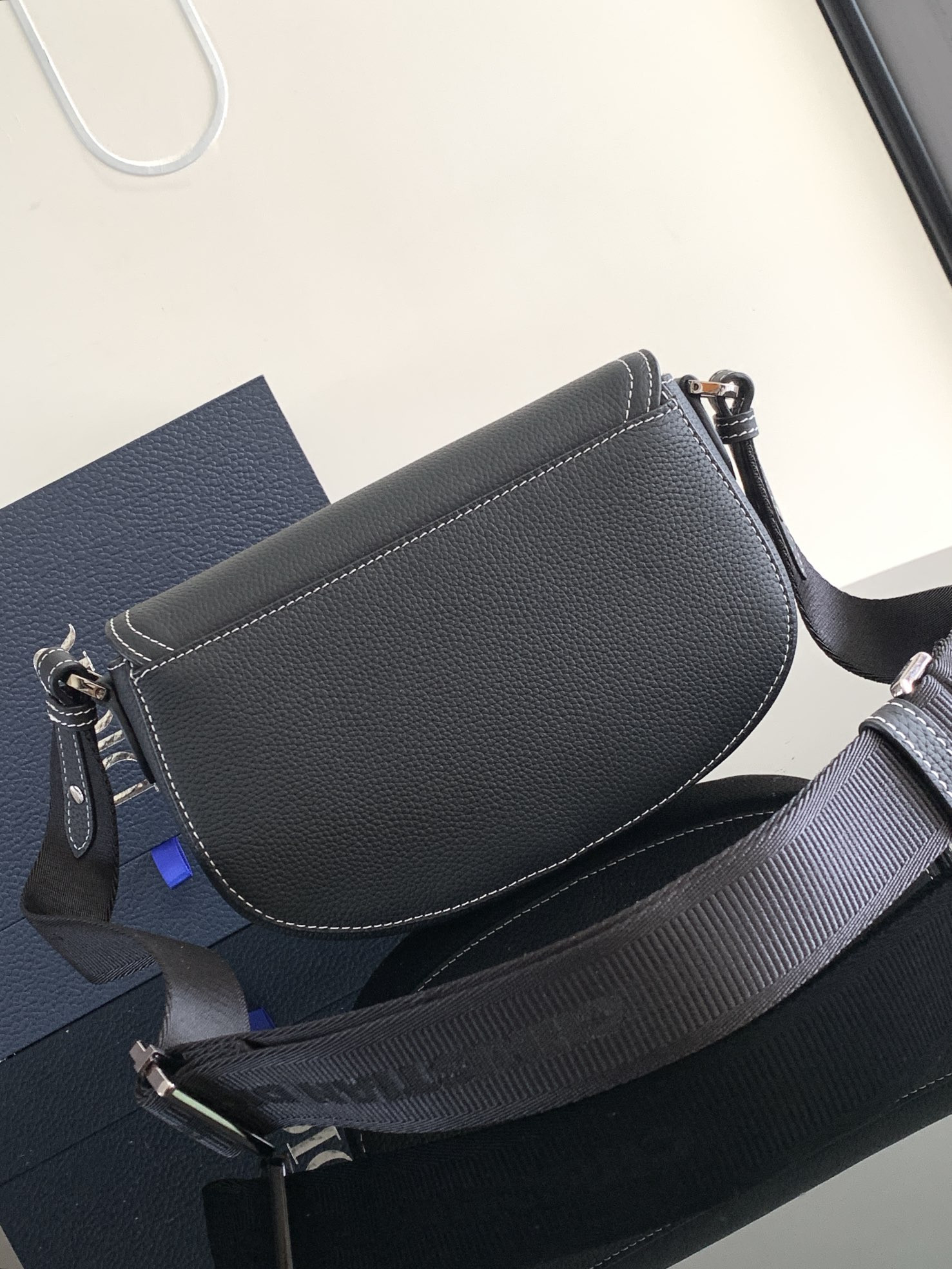 D*or saddle messenger bag 24 x 16.5 x 5.5 cm