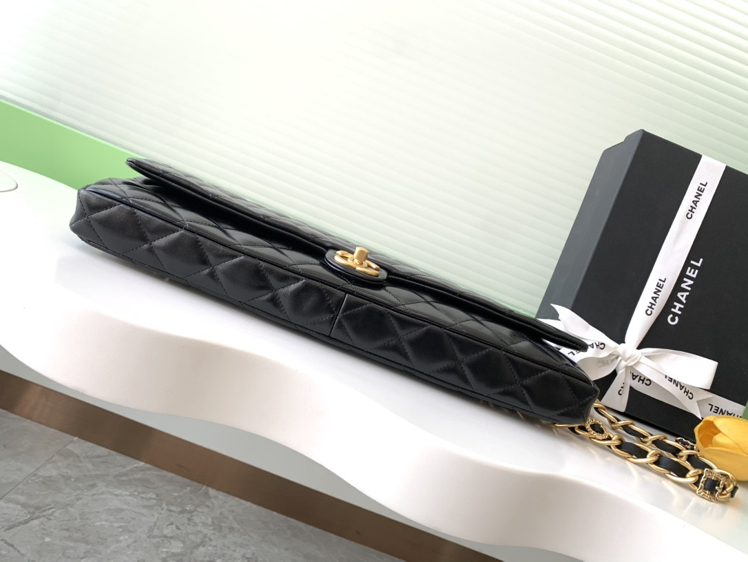 Ch*el baguette clutch 38x18x4cm