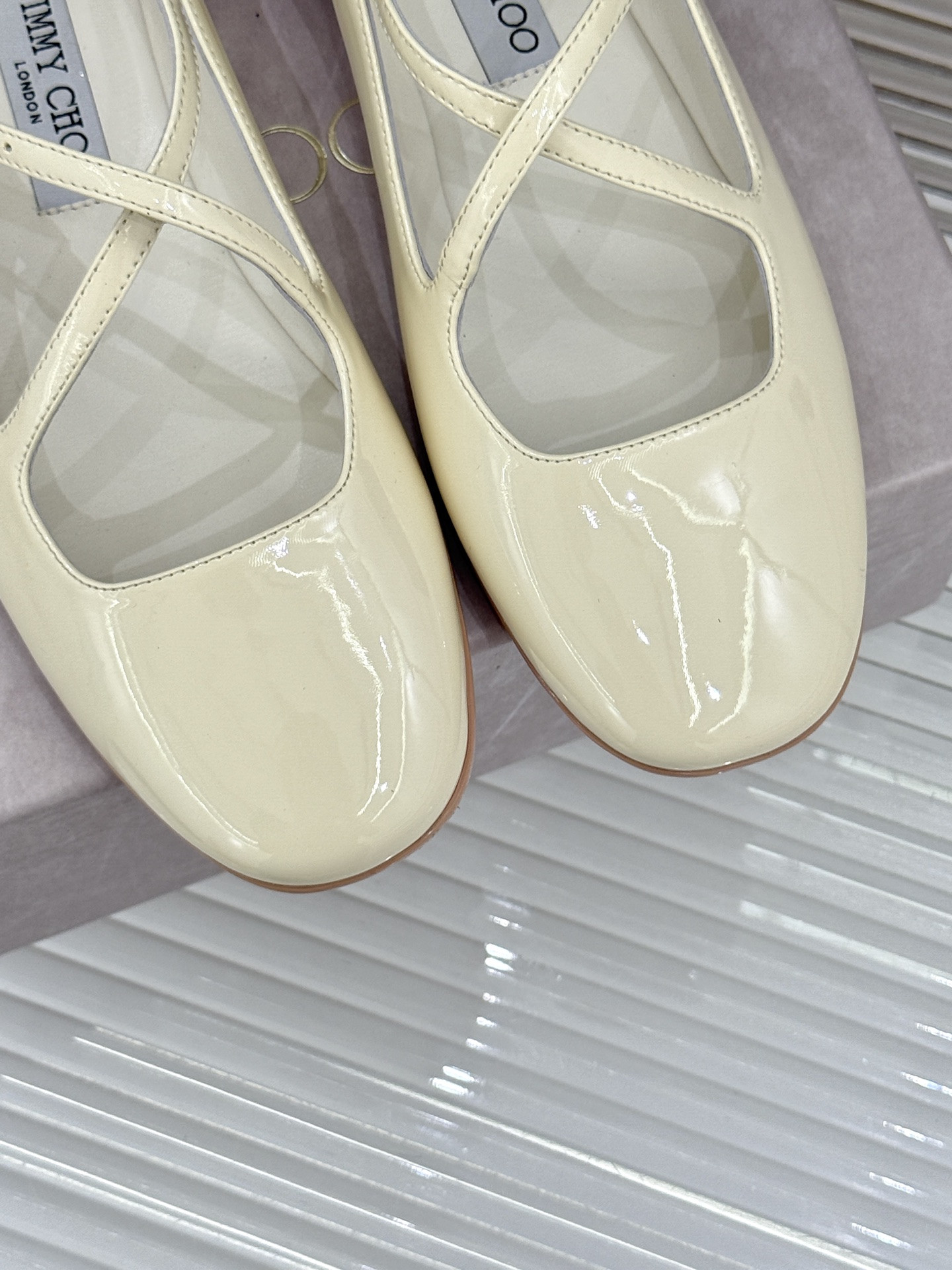ua Ji*y Ch* eleri ballet flats