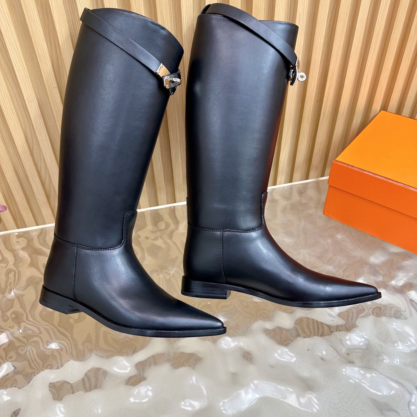 ua H**mes jumping boots