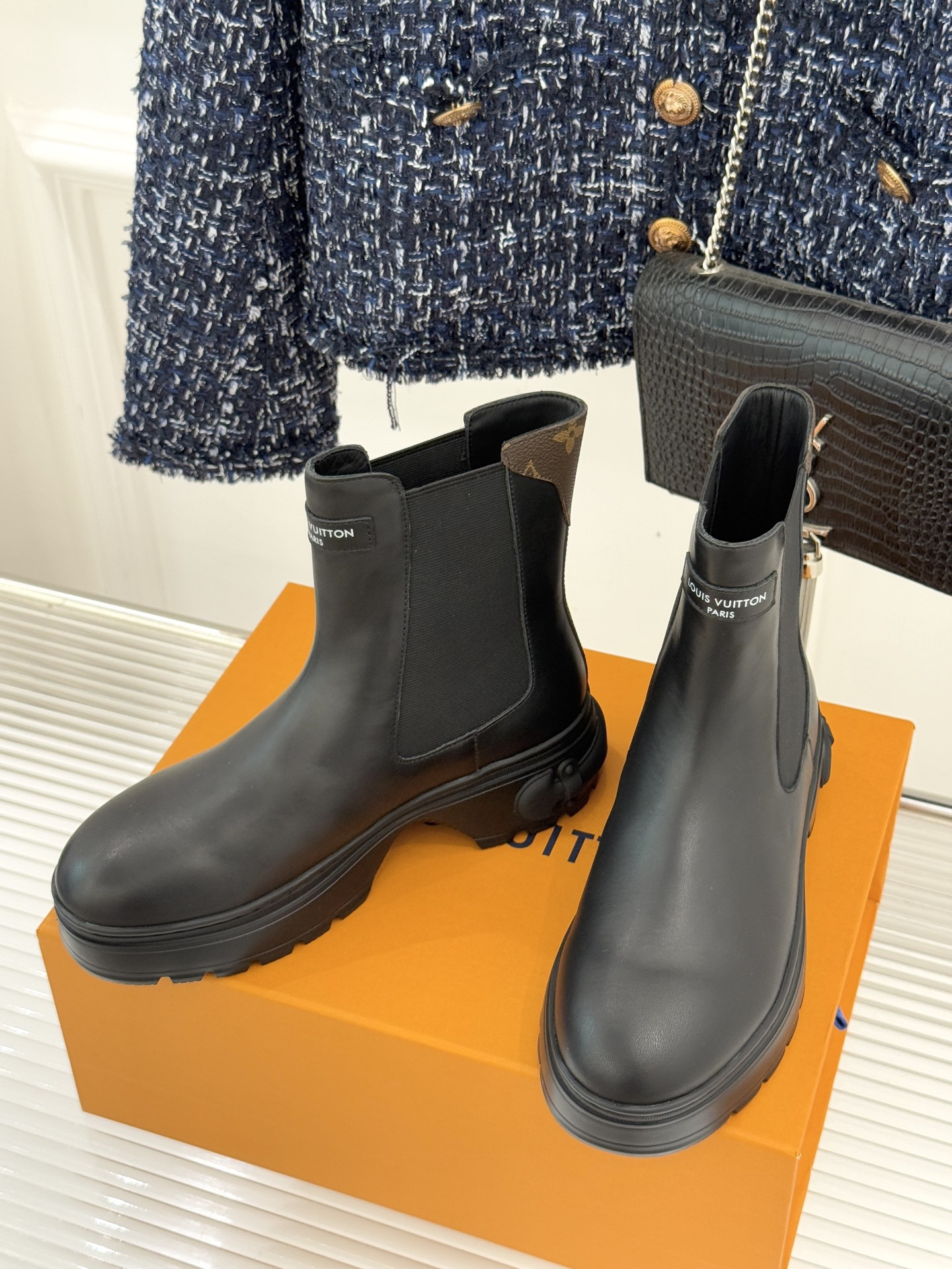 UA LV Squad Chelsea Ankle Boot